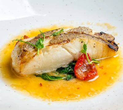 California Garlic Butter Halibut – Easy, Fresh & Flavor-Packed Recipe